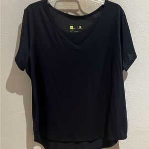 Xersion Black V-Neck Short Sleeve Tee